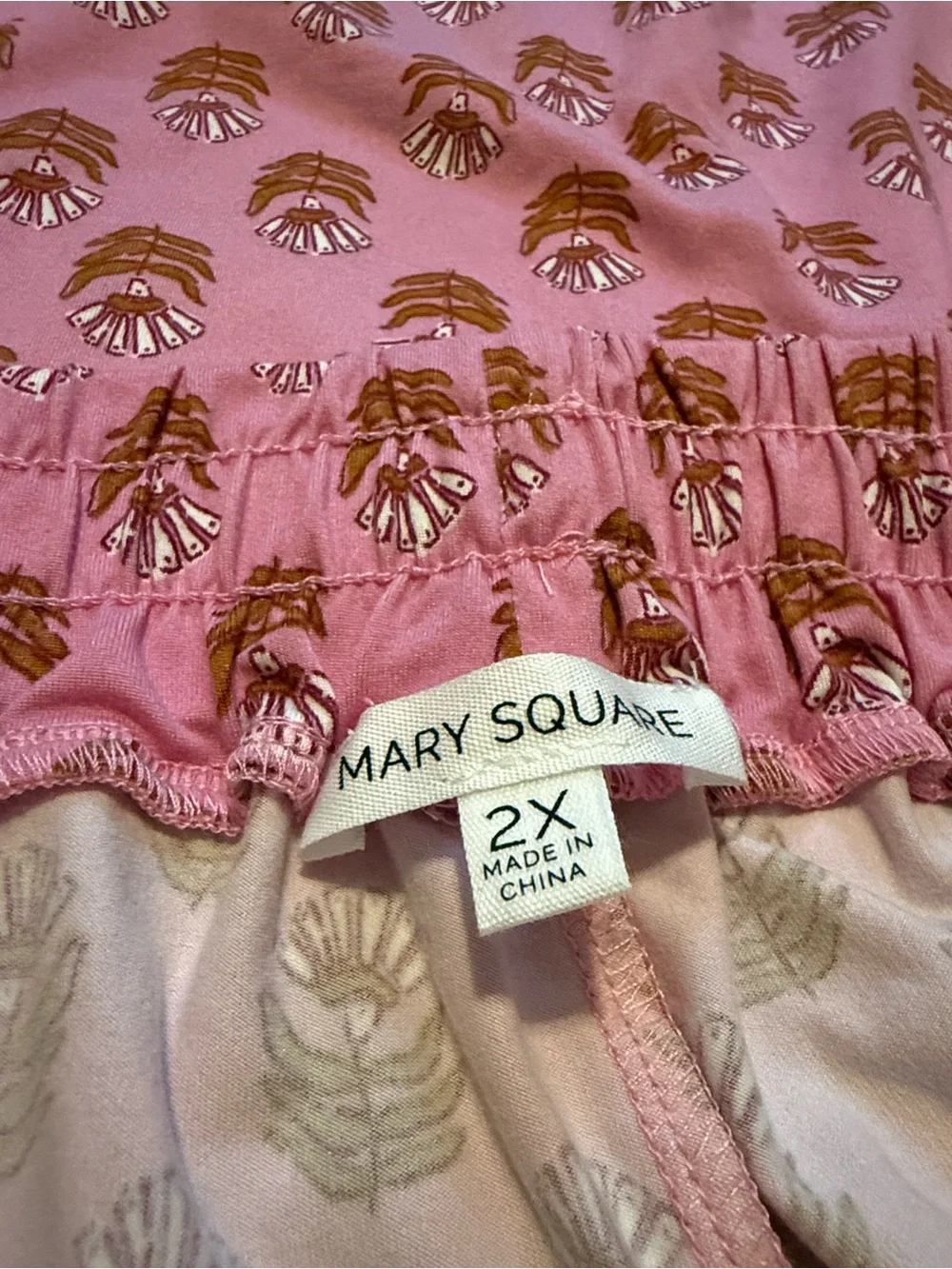 Mary Square Floral Foulard Pink Alli Short Sleeve V-Neck/Straigt Leg Pants Set